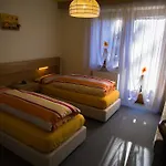 Garni Ongaro Hotell 3*