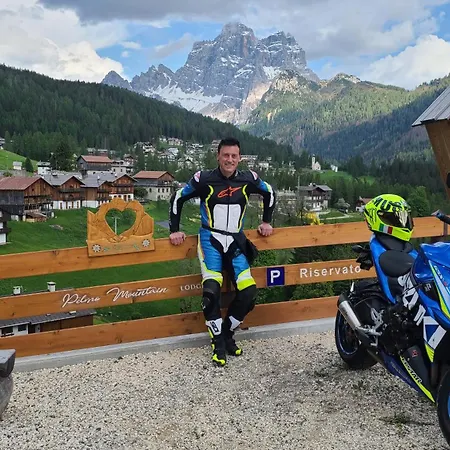 Garni Ongaro מלון