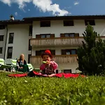 Garni Ongaro Hotel